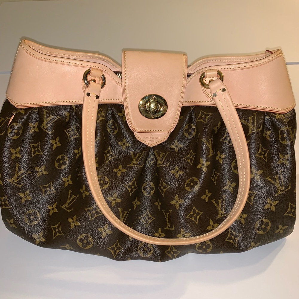 LOUIS VUITTON Boetie MM